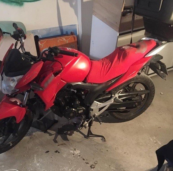 Aranması olan 2 hırsız tutuklandı