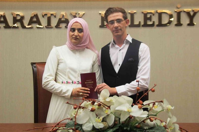 Doğuştan görme engelli çiftin evlilik heyecanı