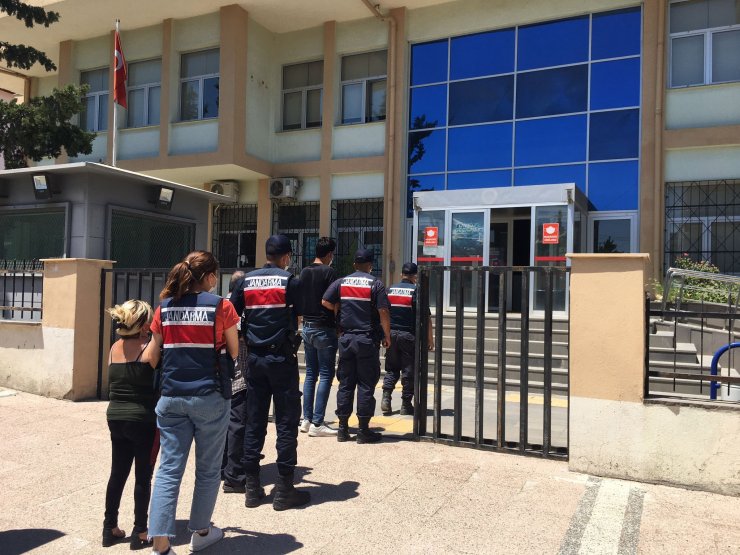 Mersin'de 'fuhuş' operasyonu: 7 kadın kurtarıldı, 4 gözaltı