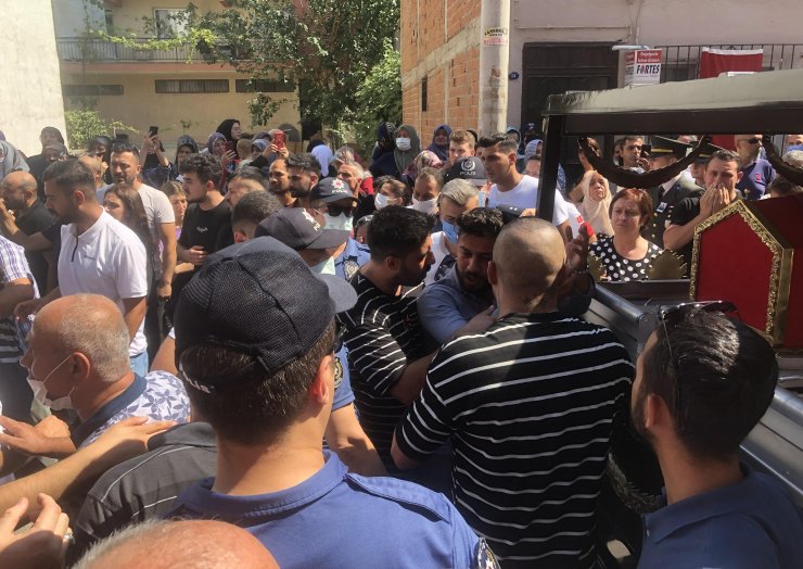 Şehit Astsubay Şimşek'in cenazesi baba ocağında