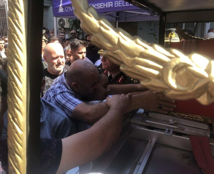 Şehit Astsubay Şimşek'in cenazesi baba ocağında