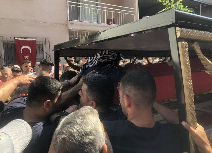 Şehit Astsubay Şimşek'in cenazesi baba ocağında