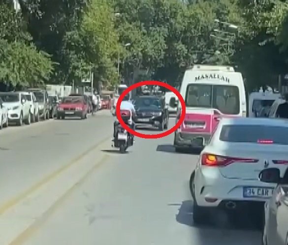 Trafikte, geri geri 12 kilometre giden sürücüye 1742 TL ceza