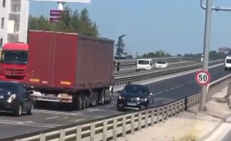 Trafikte, geri geri 12 kilometre giden sürücüye 1742 TL ceza