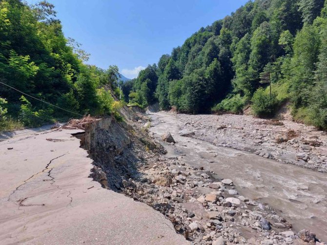 Düzce'de sel sonrası yaralar sarılıyor