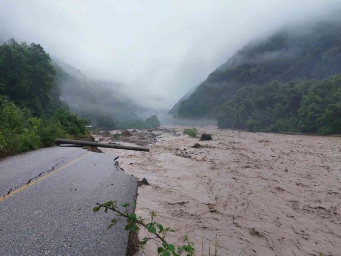 Düzce'de sel sonrası yaralar sarılıyor