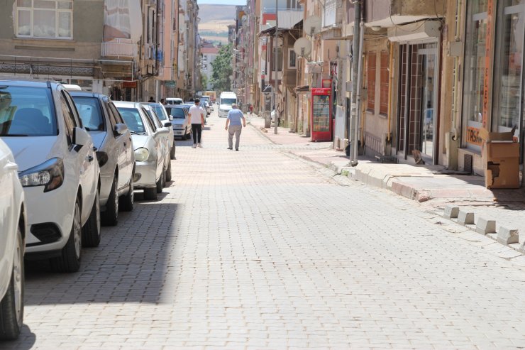 Elazığ'da sokaklar karantina günlerini hatırlattı