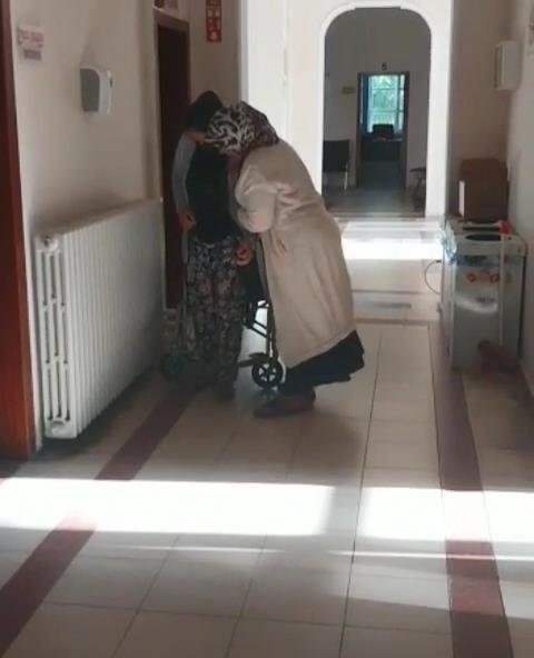 'Engelliyim' diyen dilenci, Zabıta Müdürlüğü'nde ayağa kalktı