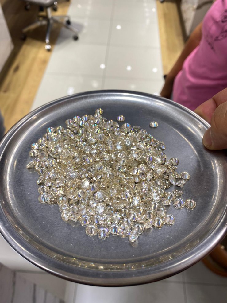 İstanbul'da 6 ilçede kaçakçılık operasyonu