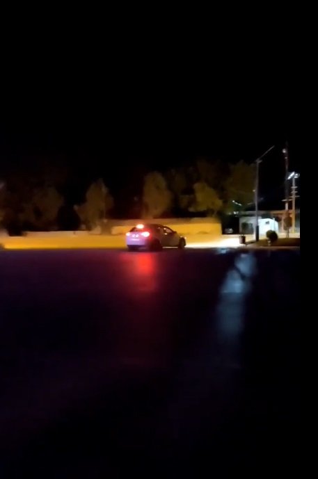 Kaza yerinden kaçarken kendisini durdurmak isteyenlerin üzerine aracını sürdü