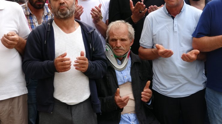 Kız isteme dönüşü kazada ölen anne-oğul, toprağa verildi