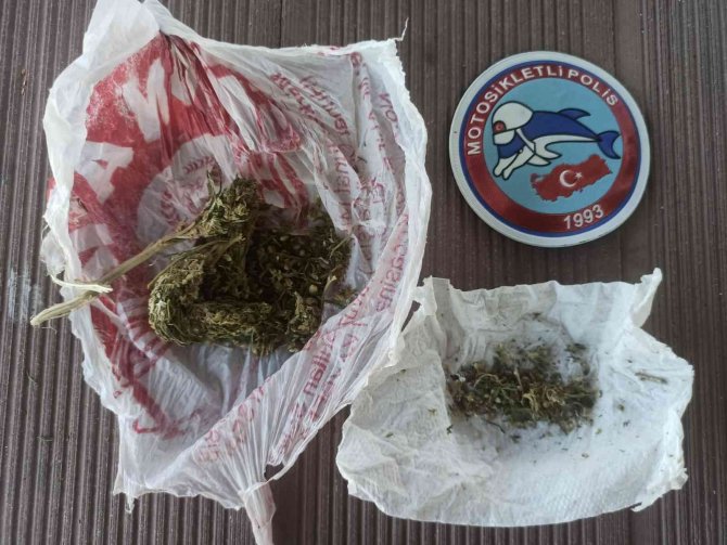 Motosikletli polis timleri ’suça’ geçit vermedi