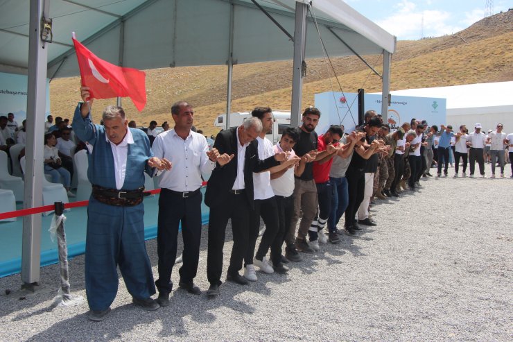 Soylu: Dilinizle, Kürtlüğünüzle ve Müslümanlığınızla gurur duyun