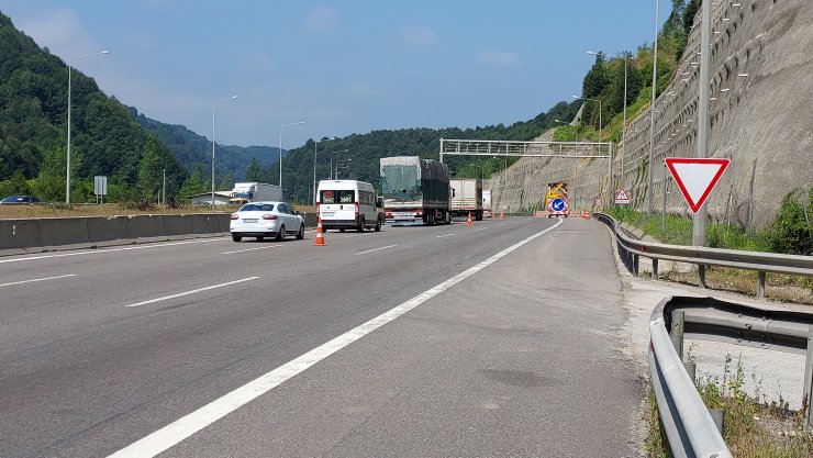 TEM'in Bolu Dağı geçişinde yol çalışması başladı