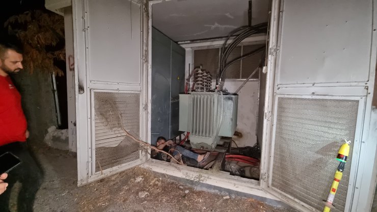Trafoya giren hırsızlık şüphelisi, akıma kapılıp yaralandı