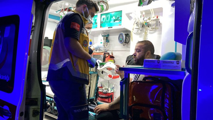 4.25 promil alkollü sürücü, kaza yaptığı lüks otomobili hurdaya çevirdi