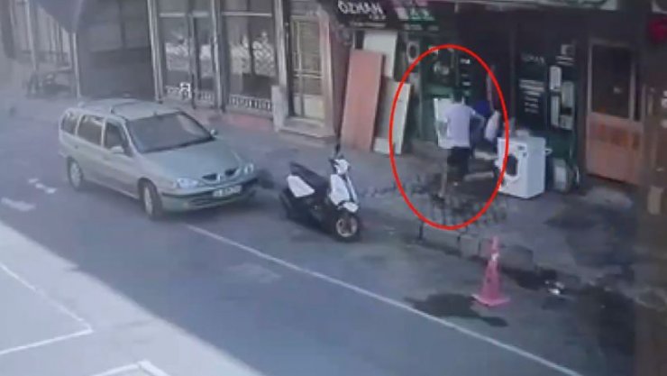 Bağcılar'da kapkaççılar kamerada