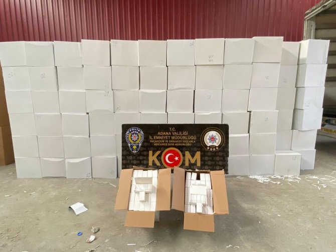Bakan Soylu, 39 milyon boş makaron ele geçiren Adana polisini tebrik etti