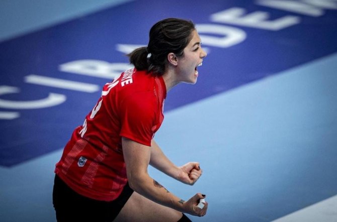 Dört oyuncuya milli davet