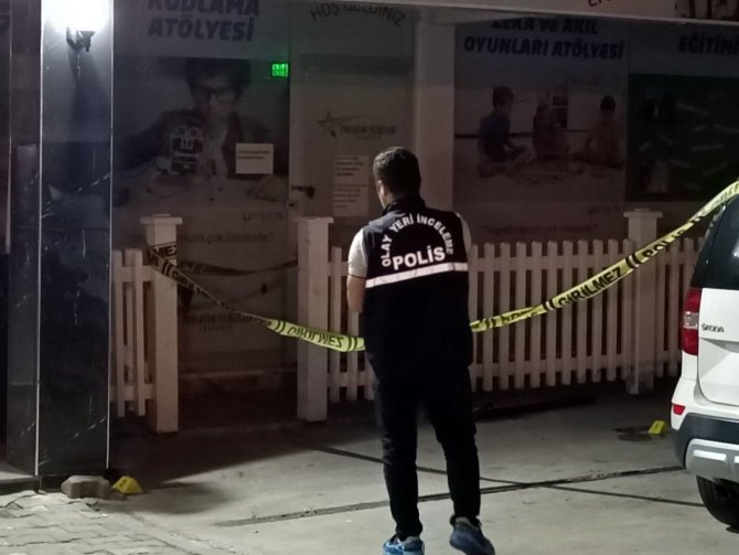 Esenyurt’ta yabancı uyruklu kadın 5’inci kattan düşerek hayatını kaybetti