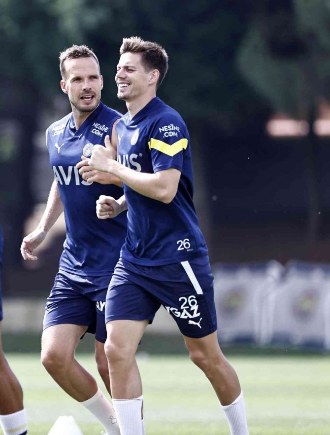 Fenerbahçe, Slovacko maçına hazırlanıyor