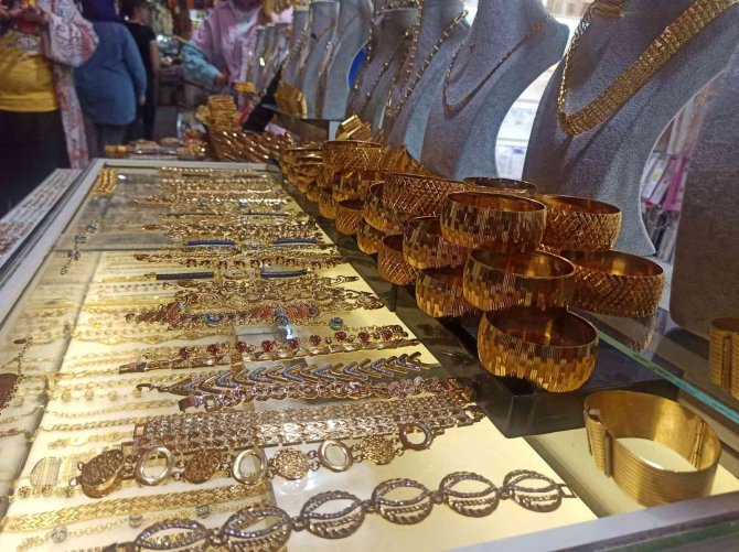 Gerçeği 350 bin, imitasyonu 350 lira