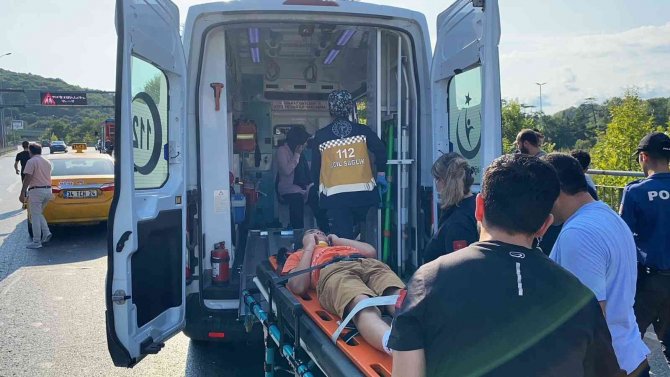 İçi yolcu dolu minibüsle cip çarpıştı: 10 yaralı