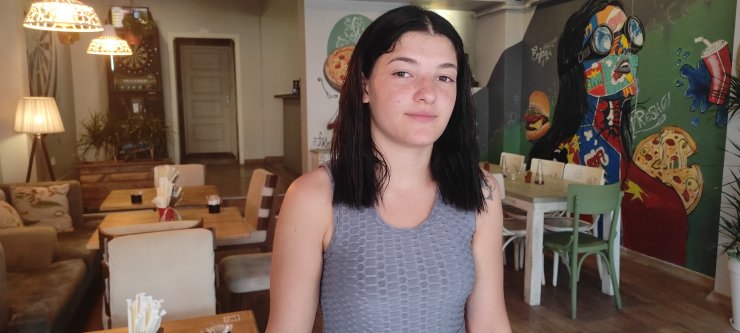 Kendilerine saldıran kadının serbest kalmasına sokak sakinlerinden tepki