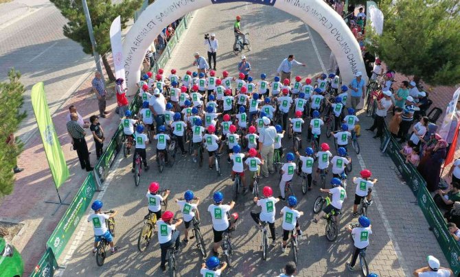 Meram’da Düz Bisiklet Yarışları heyecanı
