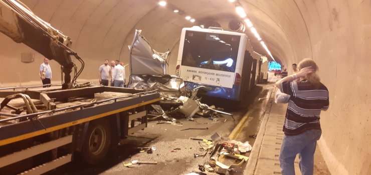 Otomobil, belediye otobüsü ve hafriyat kamyonunun karıştığı kazada; 3 yaralı