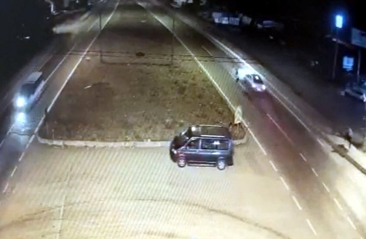 Otomobilin çarptığı kadının öldüğü kaza kamerada