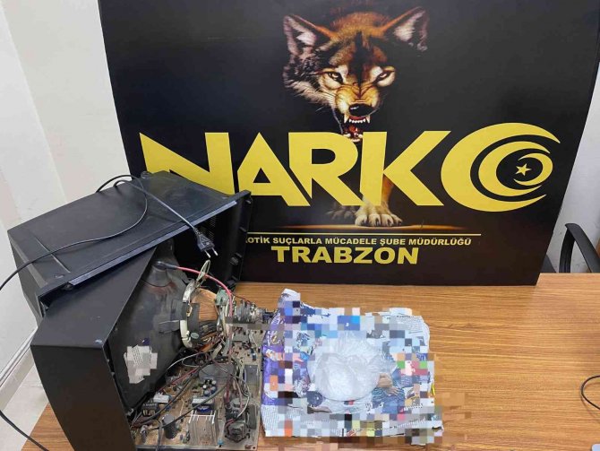 Televizyonun içinden 300 gram metamfetamin ele geçirildi