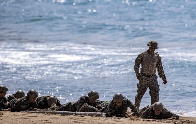 Türk milletinin göğsünü kabartan tim: SAS