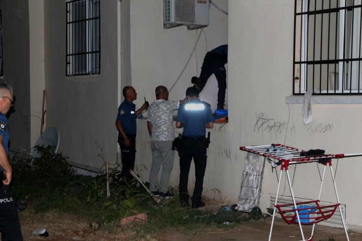 14'üncü kattan beton zemine düşüp, ağır yaralandı