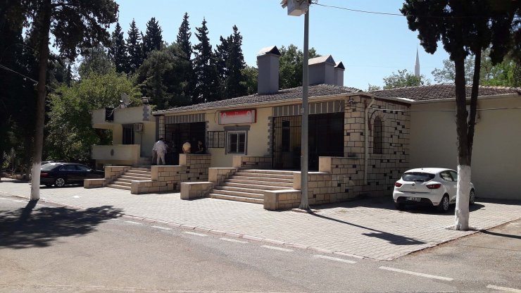 Gaziantep'te lastiği patlayan motosiklet devrildi: 1 ölü, 1 yaralı