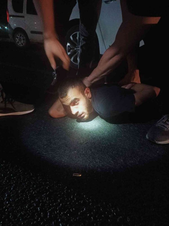 Kız kavgası: 1 ağır yaralı