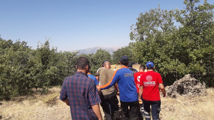 Tunceli'de kayalıklardan düşen çoban, hastanelik oldu