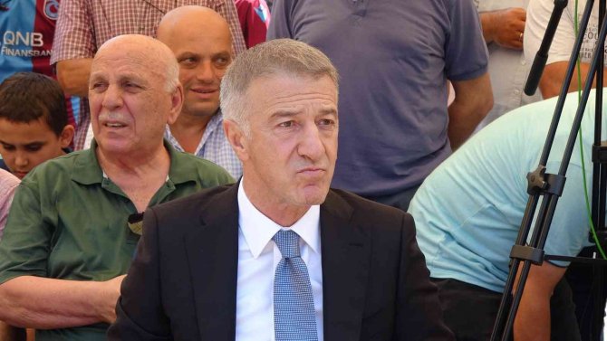 Ahmet Ağaoğlu: “Trabzonspor’un tüm başarıların hepsinde alnı ak, başı dik oldu”