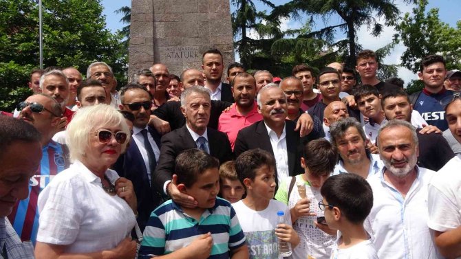 Ahmet Ağaoğlu: “Trabzonspor’un tüm başarıların hepsinde alnı ak, başı dik oldu”