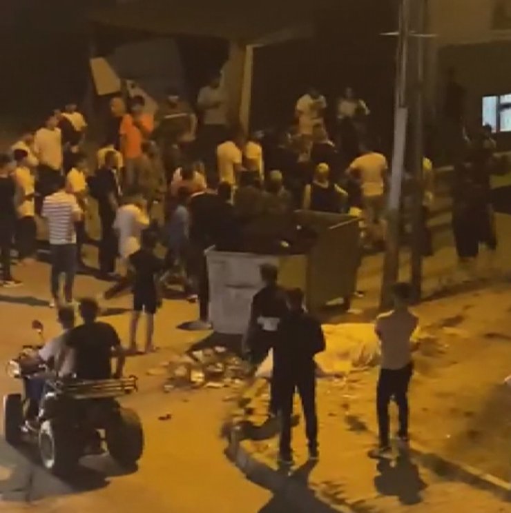 Arnavutköy'de "yan baktın" kavgası