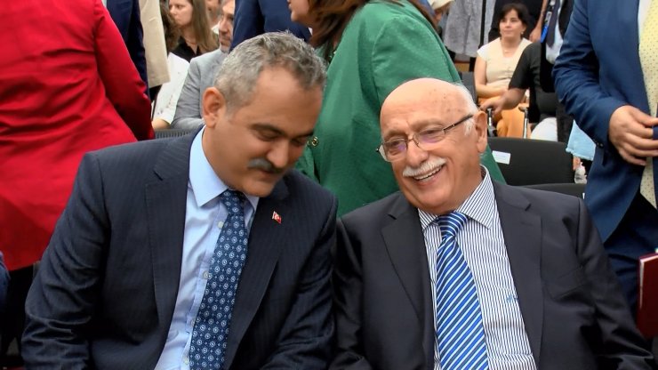 Bakan Özer: Bu eğitim sistemi ne çektiyse yanlış eğitim politikalarından çekti