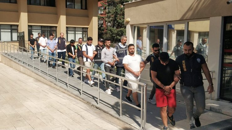 Burdur merkezli 9 ilde siber dolandırıcılık operasyonu: 5 tutuklama