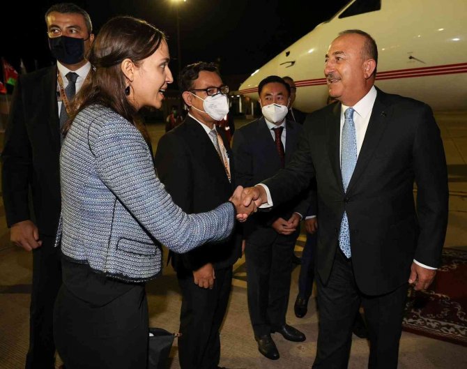 Dışişleri Bakanı Çavuşoğlu, Kamboçya’da