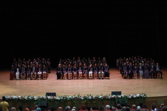 Doktor Başkan’dan diş hekimliği mesleğine ’altın bilezik’ vurgusu