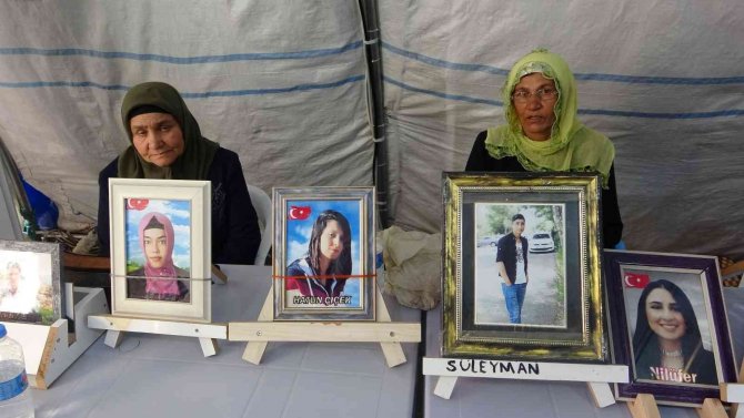 Evlat nöbeti kararlılıkla devam ediyor