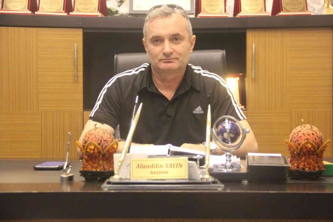 Gurbetçiler geldi, esnafın işi arttı