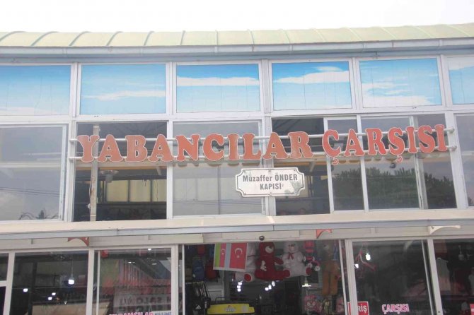 Gurbetçiler geldi, esnafın işi arttı