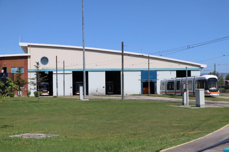 Trafoda yangın çıktı, tramvay seferleri 3 saat durdu