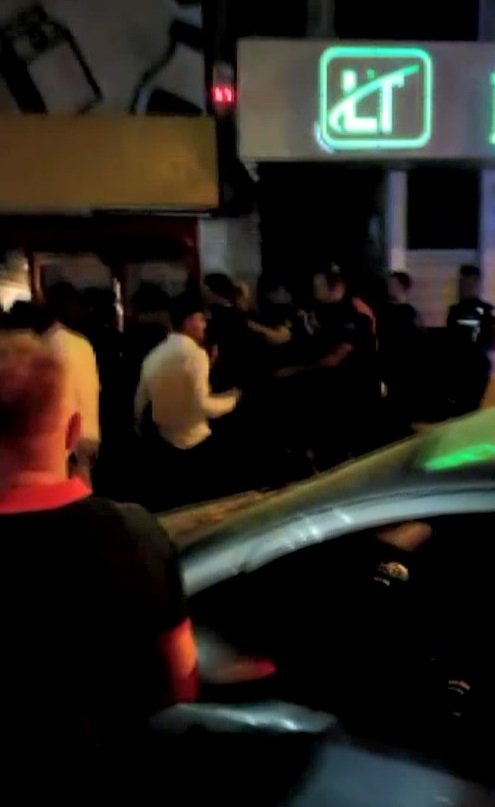 Yanlış anlaşılma yüzünden çıkan kız kaçırma iddiasında mahalle karıştı: 2 yaralı