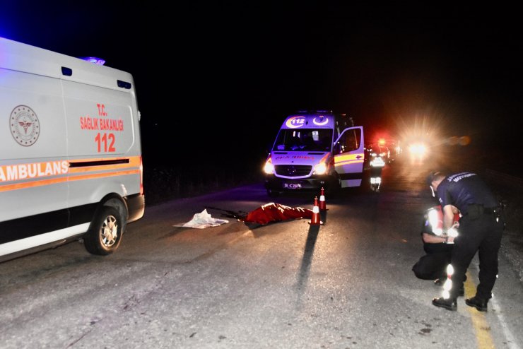 2 hafif ticari araç çapıştı: 1 ölü, 4 yaralı